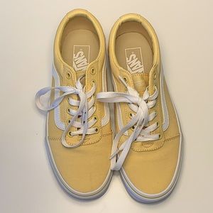 Vans Ward Skate Shoes in Pineapple Yellow